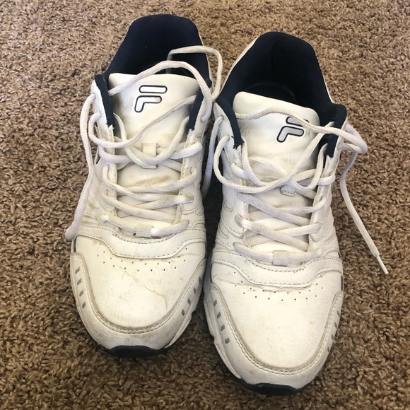 Fila dad shoe - Picture 1 of 4